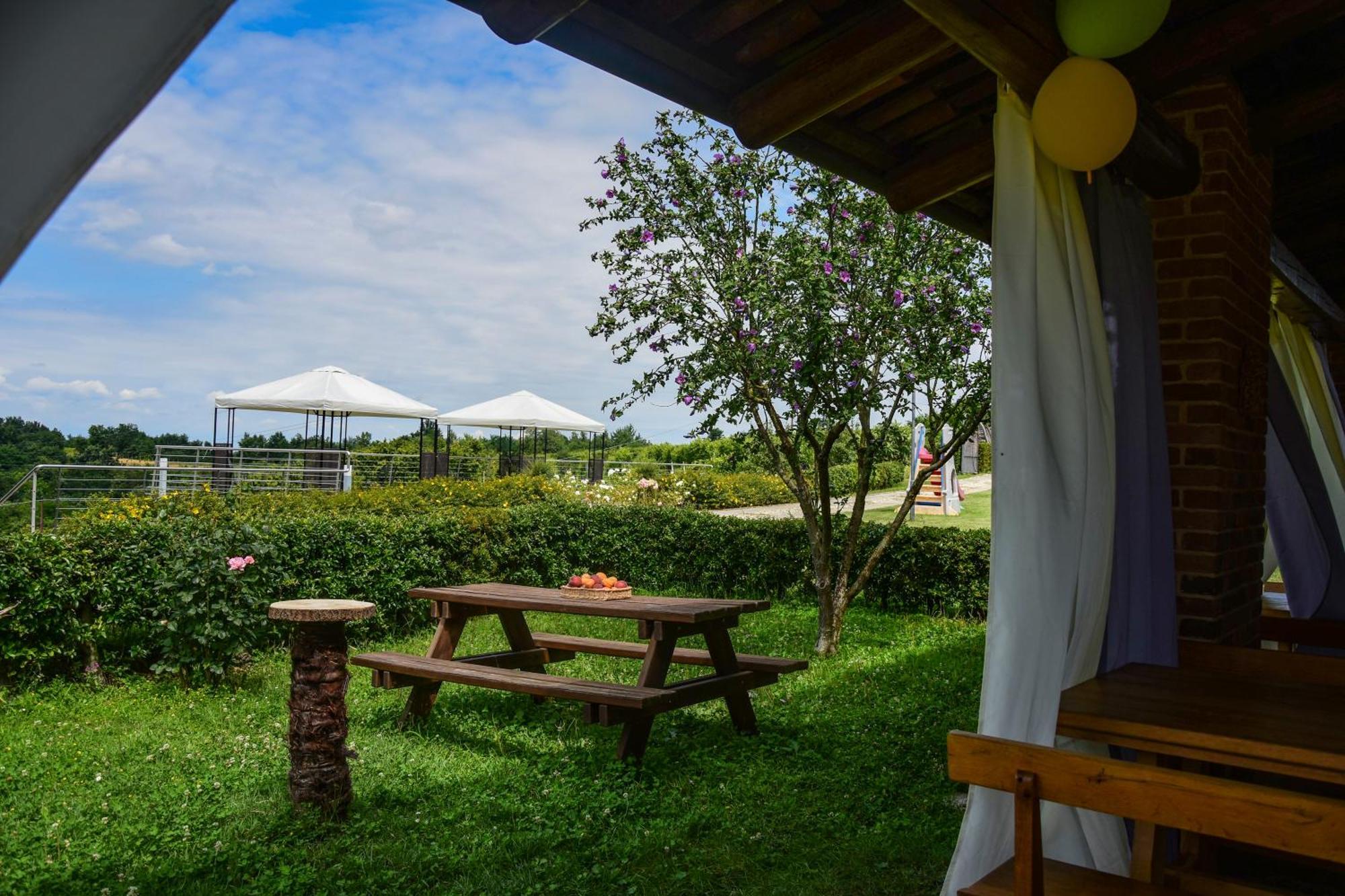Agriturismo Cascina Ponchietta Montà Buitenkant foto