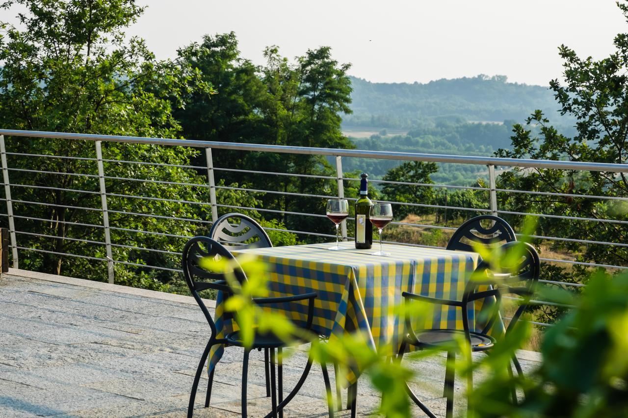 Agriturismo Cascina Ponchietta Montà Buitenkant foto
