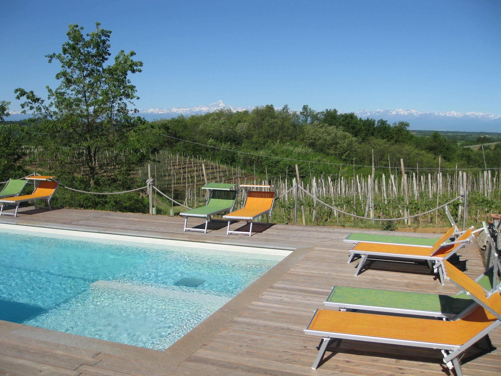 Agriturismo Cascina Ponchietta Montà Buitenkant foto